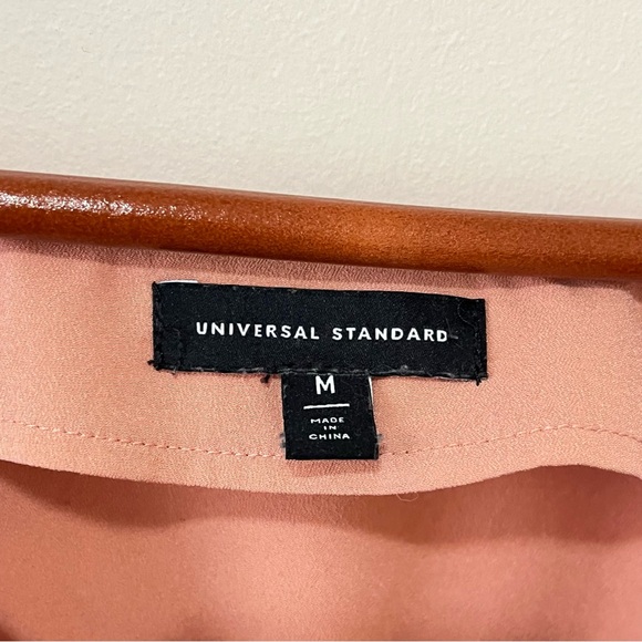 Universal Standard Coral Blouse - Picture 6 of 9